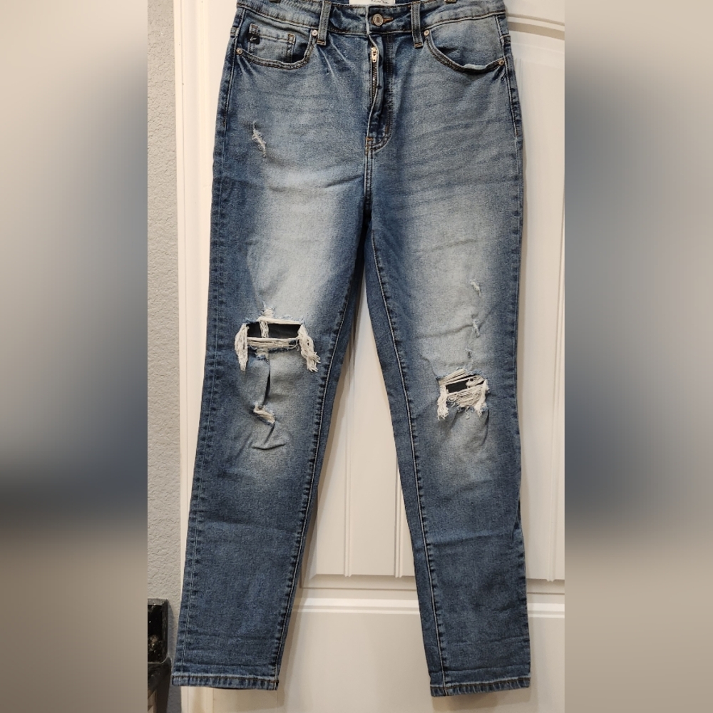 KanCan boyfriend ripped jeans